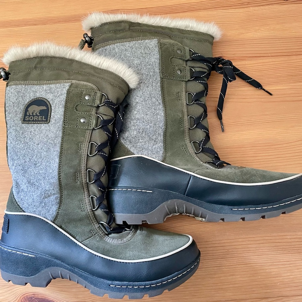 Sorel - Tivoli High III Snow Boots, Green/Gray‎ - Women's size 9.5 NWOT